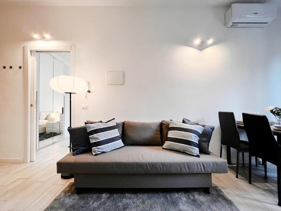 20 Min Duomo - Modern Apartamento Milán